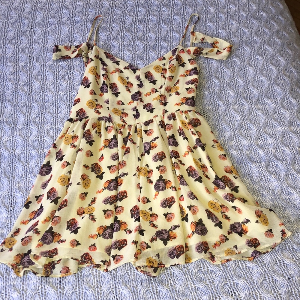 UO floral boho flowy romper ✨🌸